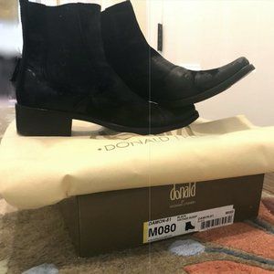 KILLER Donald Pliner Suede Chelse Boots -Booties